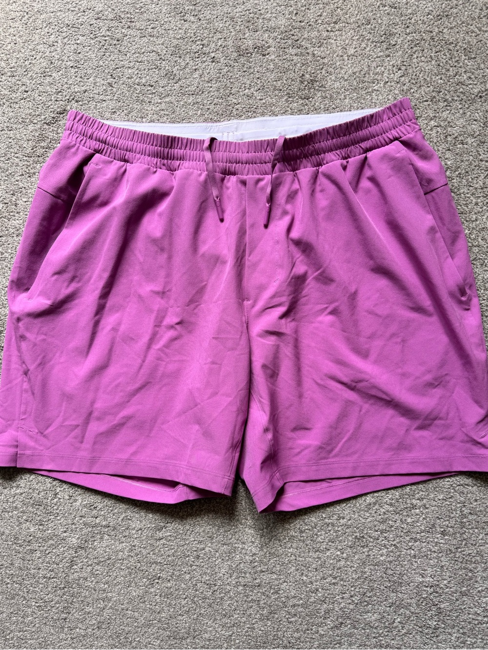 Mens Lululemon 7” Pool Shorts Size XL Lined Like New
